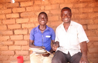 RS26684_Jentina and father, Victor.JPG